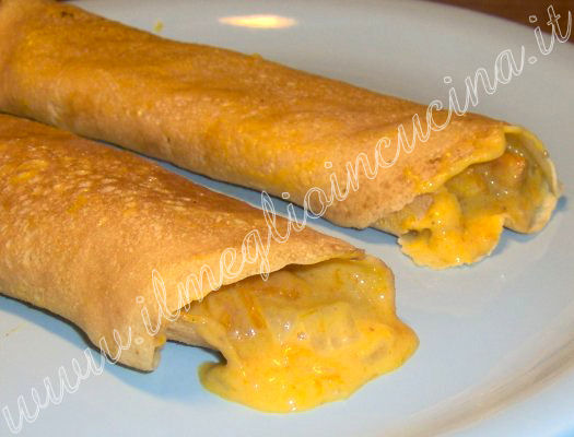 Crepes alla zucca con fonduta