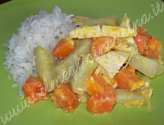 Chicken curry with papaya