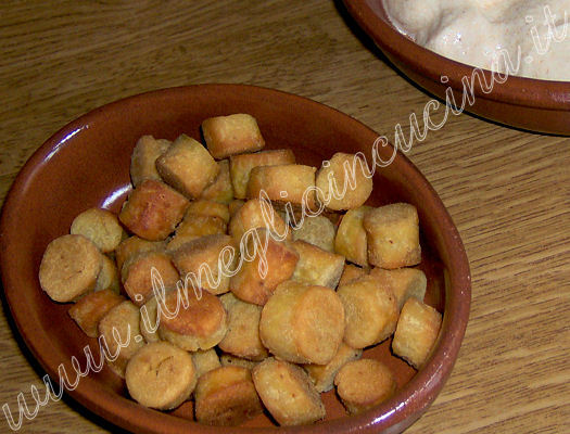 Gnocchetti di ceci fritti (Gatta) allo yogurt