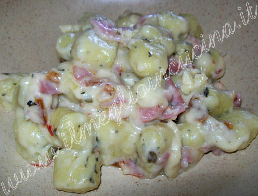 Gnocchi al sugo di bacon