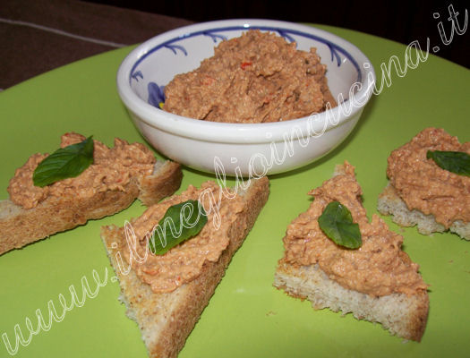 Muhammara (salsa di noci piccante)