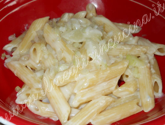 Pasta con gorgonzola e pera