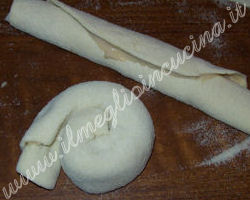 Pasticcini alla cannella e tahini