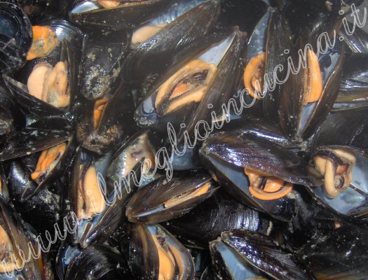 Peppery mussels (Pepata)