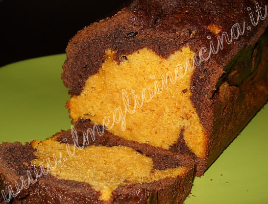 Plumcake variegato al cacao e zucca