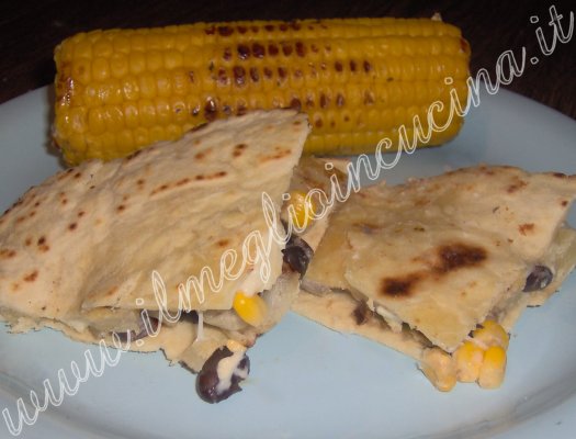 Quesadillas con mais e fagioli