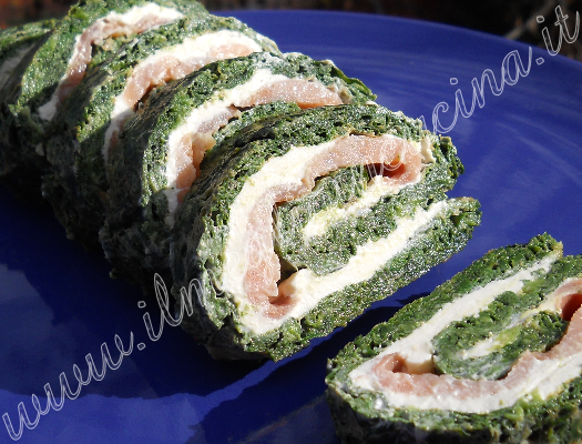 Rolled spinach omelette with salmon
