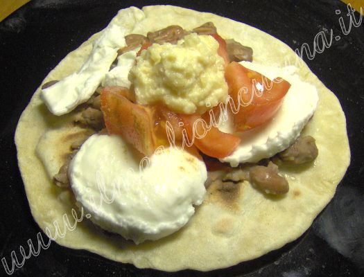 Tostadas di fagioli